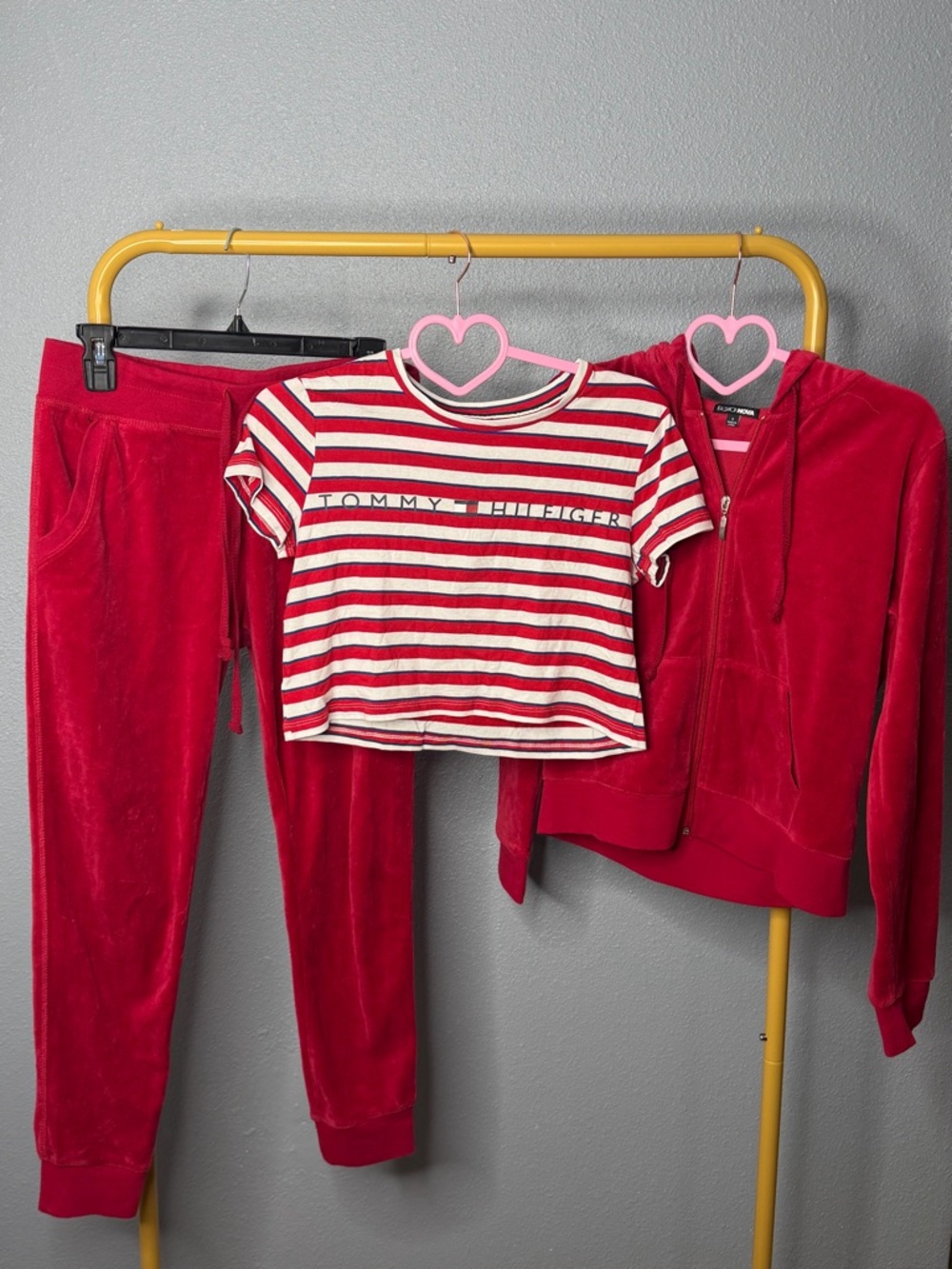 Fashion Nova & Tommy Hilfiger💋❤️Velvet Sweatsuit/Tracksuit & Striped Crop top